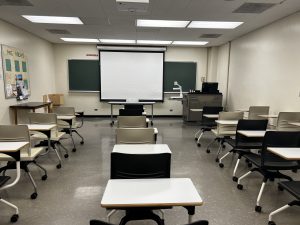 HOLM 211 Back of Classroom with Projection Screen View