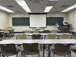 HOLM 243 Back of Classroom with Projection Screen View