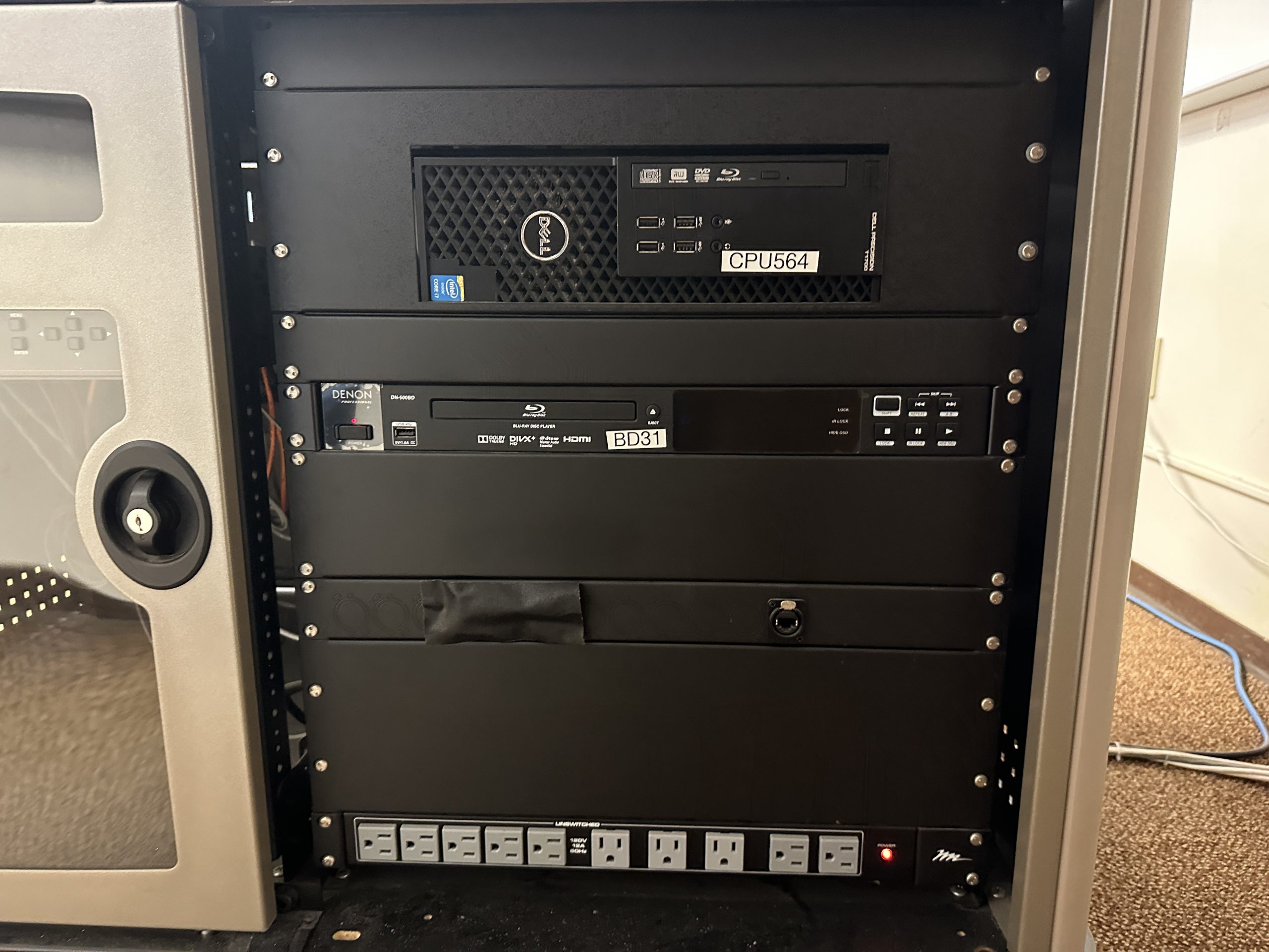 SAUND 541 Media Equipment