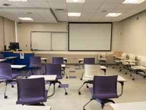 MOORE 253 Back of Classroom with Projection Screen View